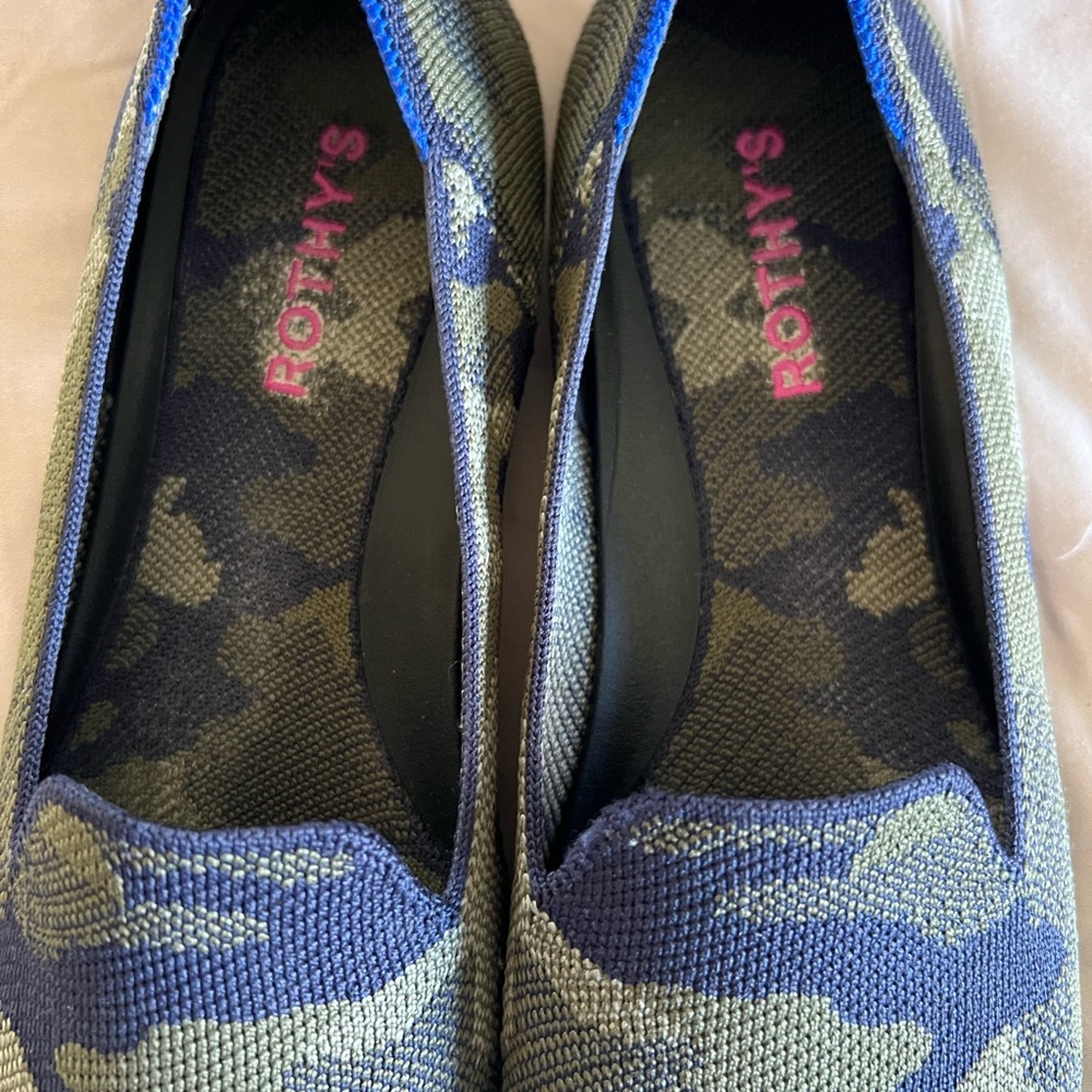 Rothy's Camo Knit Loafers in Olive Green & Black - Picture 6 of 6